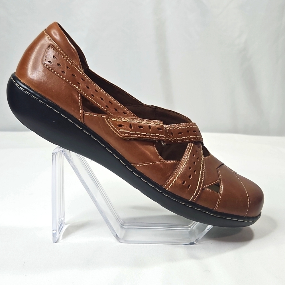 Clarks Ashland Spin Brown Comfort Walking Leather Womens Shoes Size 9.5 Wide - Picture 2 of 7